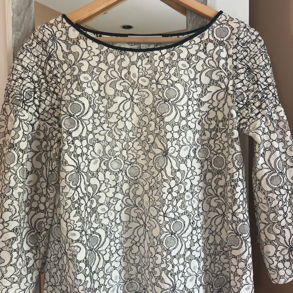 LOFT White and Silver Boxy Blouse with Textured Design